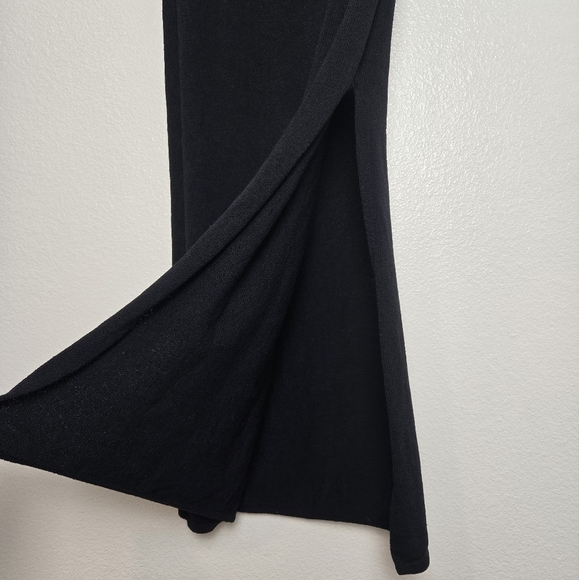 St. John Evening Santana Knit Long Maxi Skirt in Black 21" Side Slit Size 10 - Picture 13 of 16